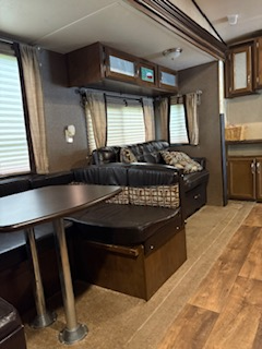 Site 530 – 2017 Forest River Salem Villa Classic