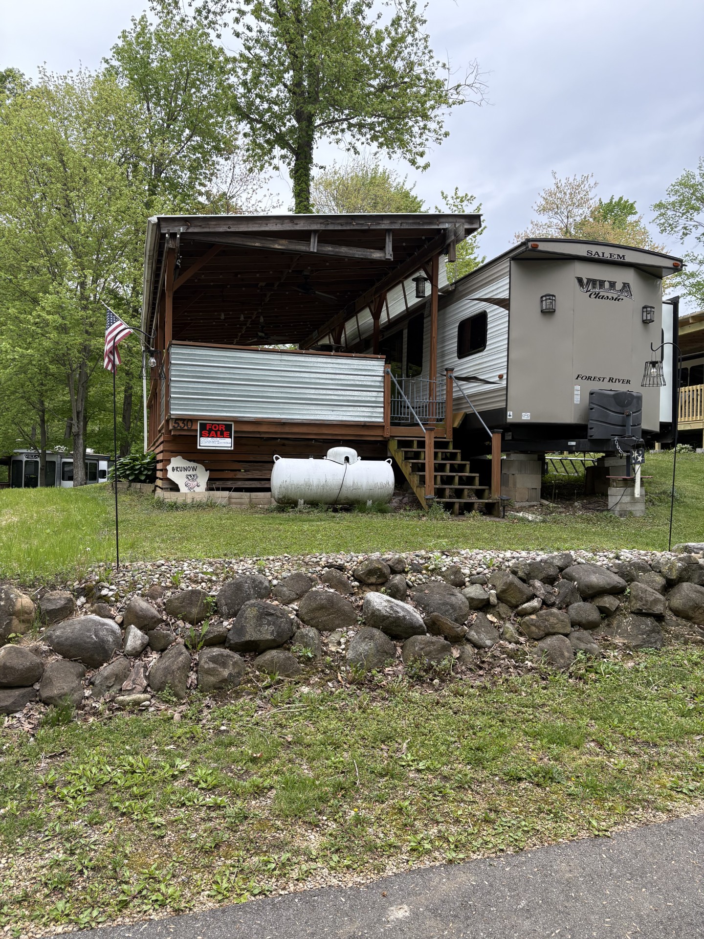 Site 530 – 2017 Forest River Salem Villa Classic