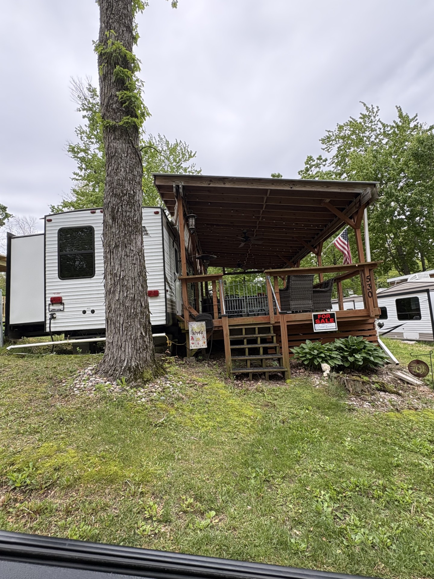 Site 530 – 2017 Forest River Salem Villa Classic